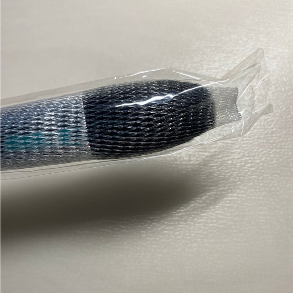 Morphe M403 chisel brush - Picture 3 of 4